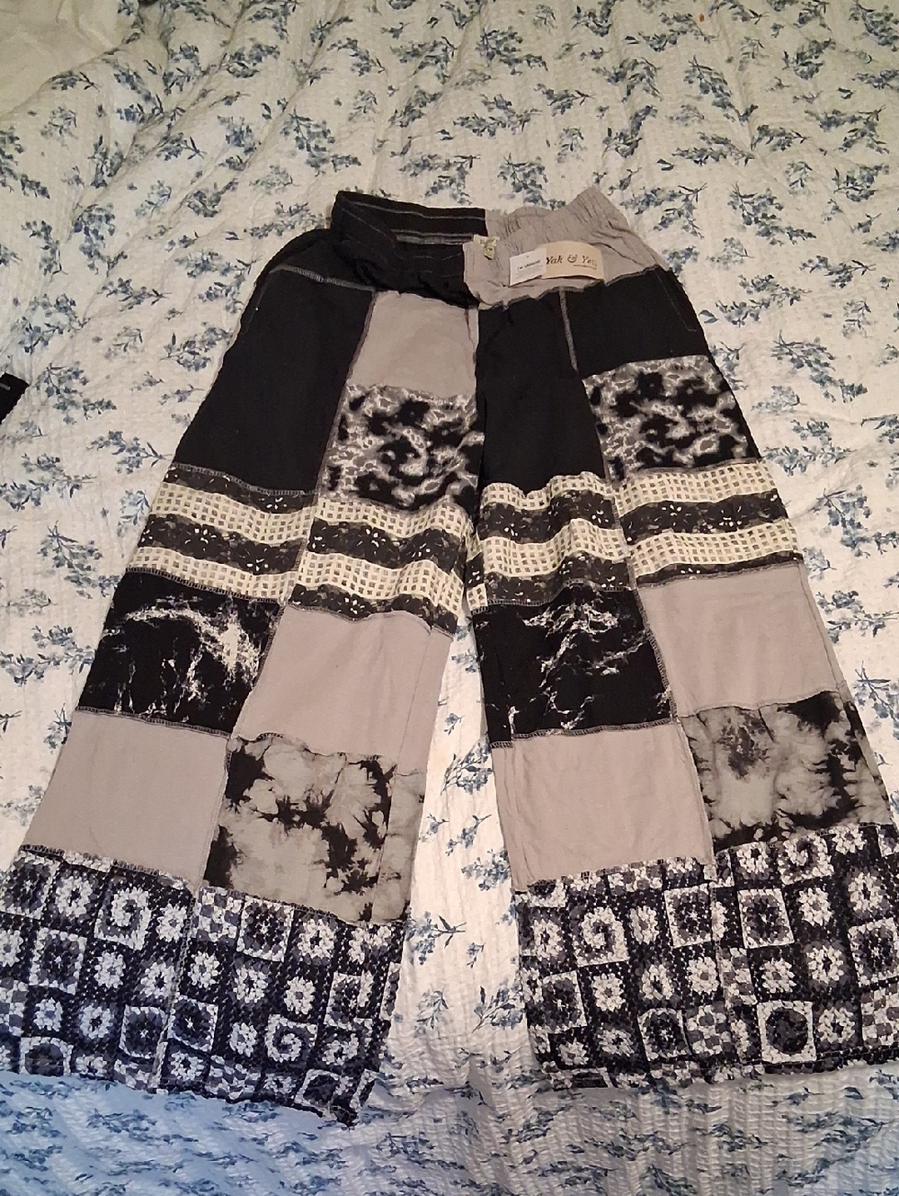 Boho Patchwork Wide-Leg Women’s Pants in Black and Gray - Size S/M